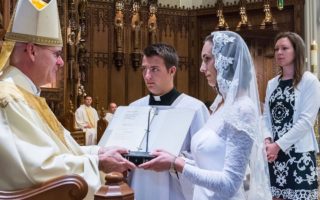 Jessica Hayes marries Jesus
